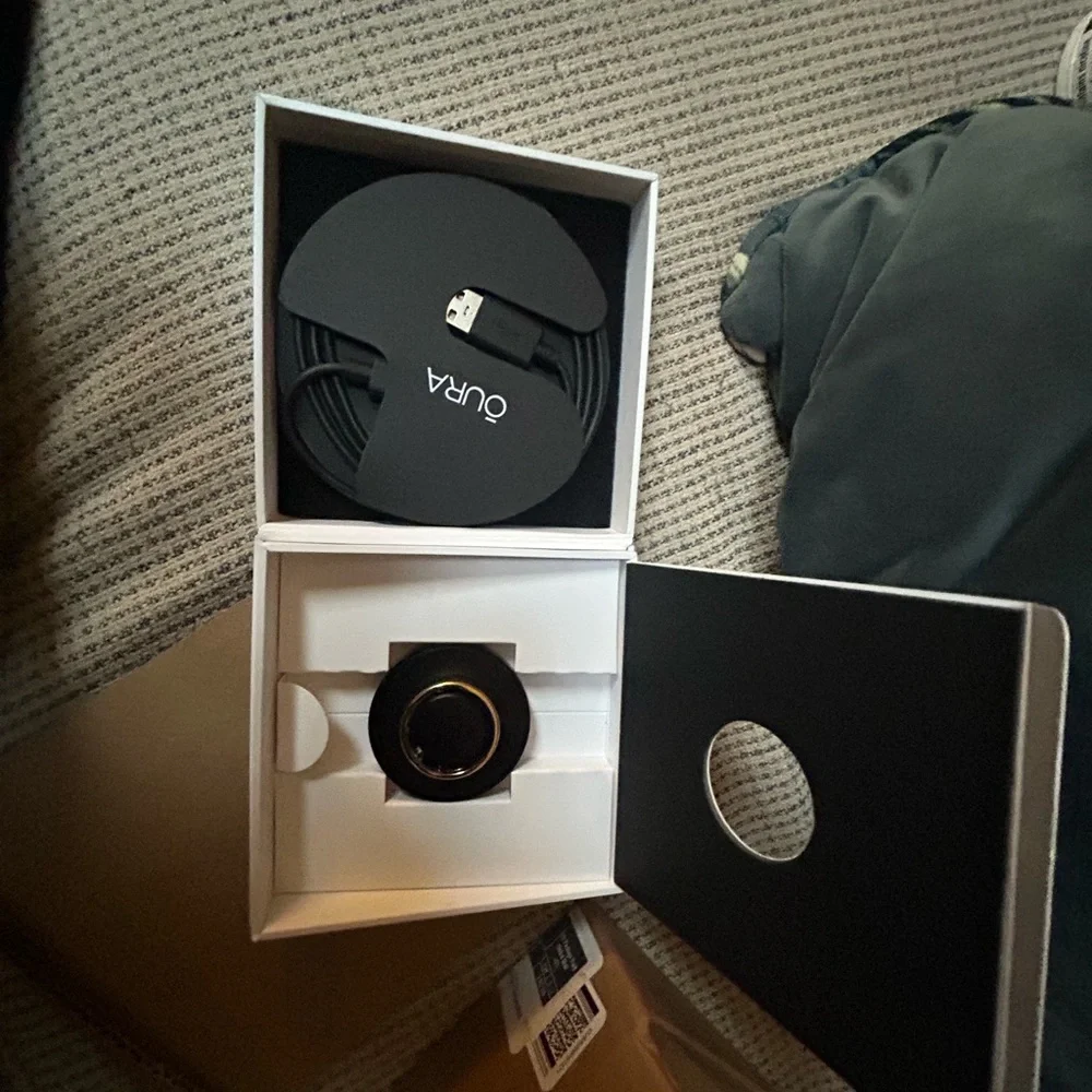 brand new gold Oura ring Gen 3 horizon size 13